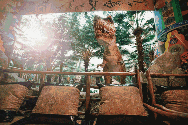 住恐龙园官方酒店高级房含早 【中华恐龙园】2日无限次入园门票2张