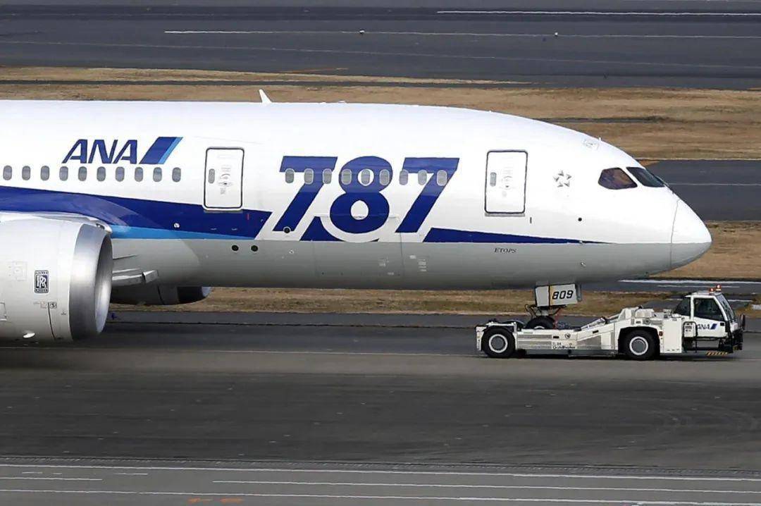 波音787型梦想客机近年来,波音公司的787型梦想客机,也多次出现