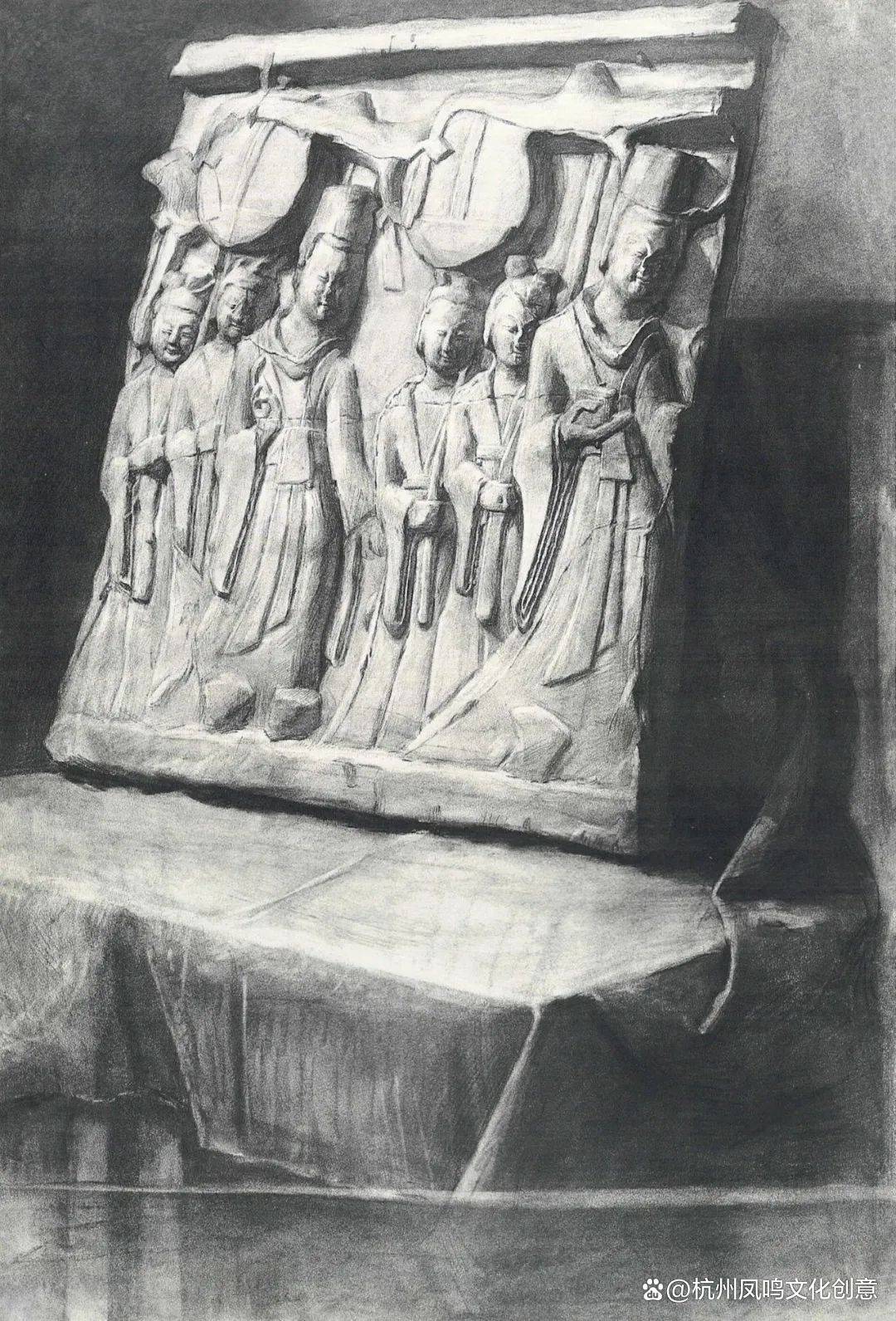 23.一些柱头与浮雕神父石膏像,原雕塑出处及作者不详.22.