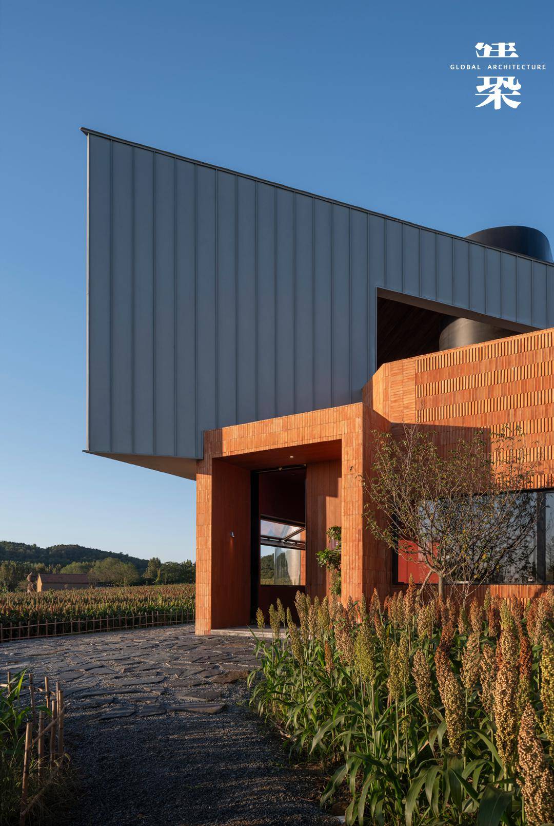 小型公共建筑设计:山东日照·bmx小轮车比赛看台 / 殊至建筑