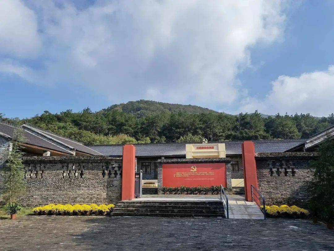 三浦战役史料展位于老山脚下的汤泉街道龙井社区,由浦口区档案馆(党史