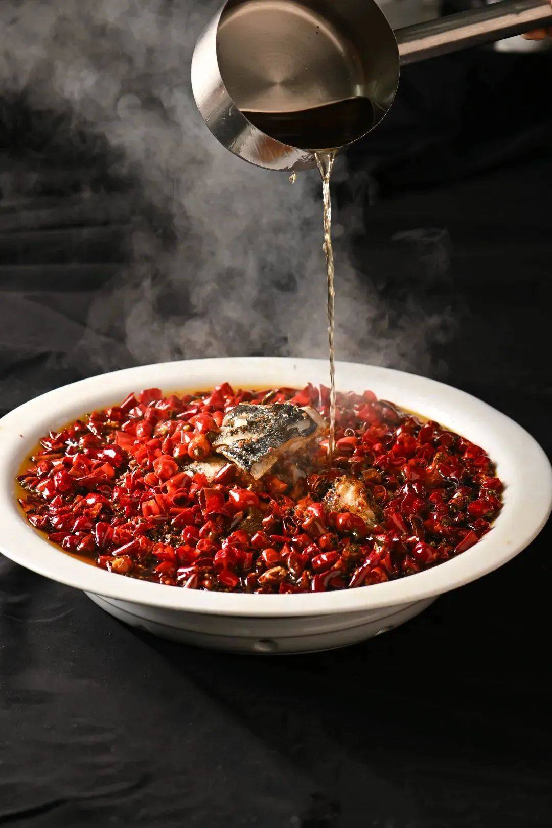 订餐电话:19113178979地址:天府·彭州宴金彭苑酒楼前身成立于2001年