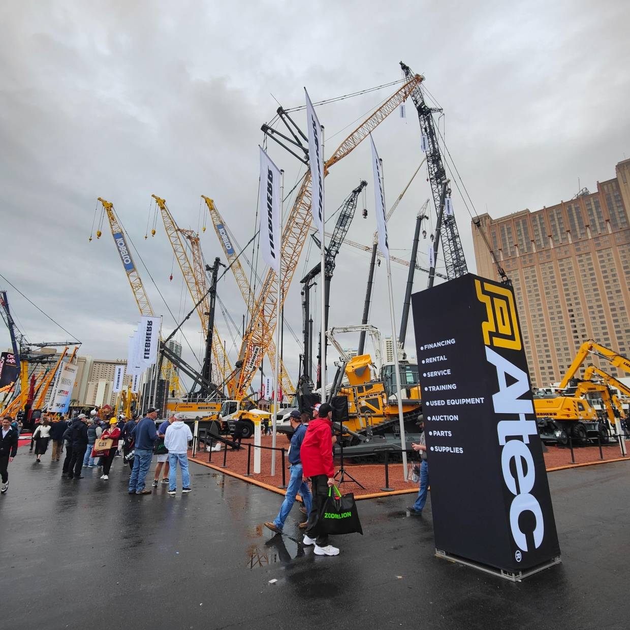 土耳其伊兹密尔婚礼服饰展览会