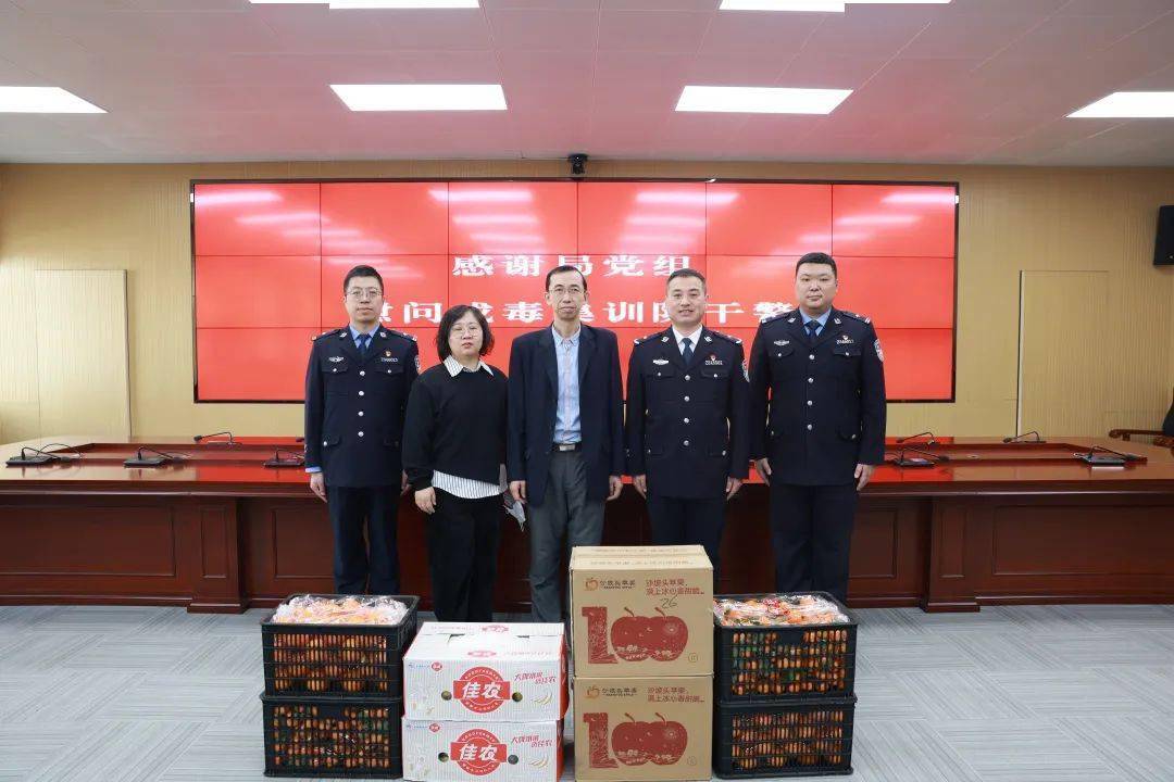 市司法局开展新春"送温暖"系列走访慰问活动_工作_姜勇智_干警