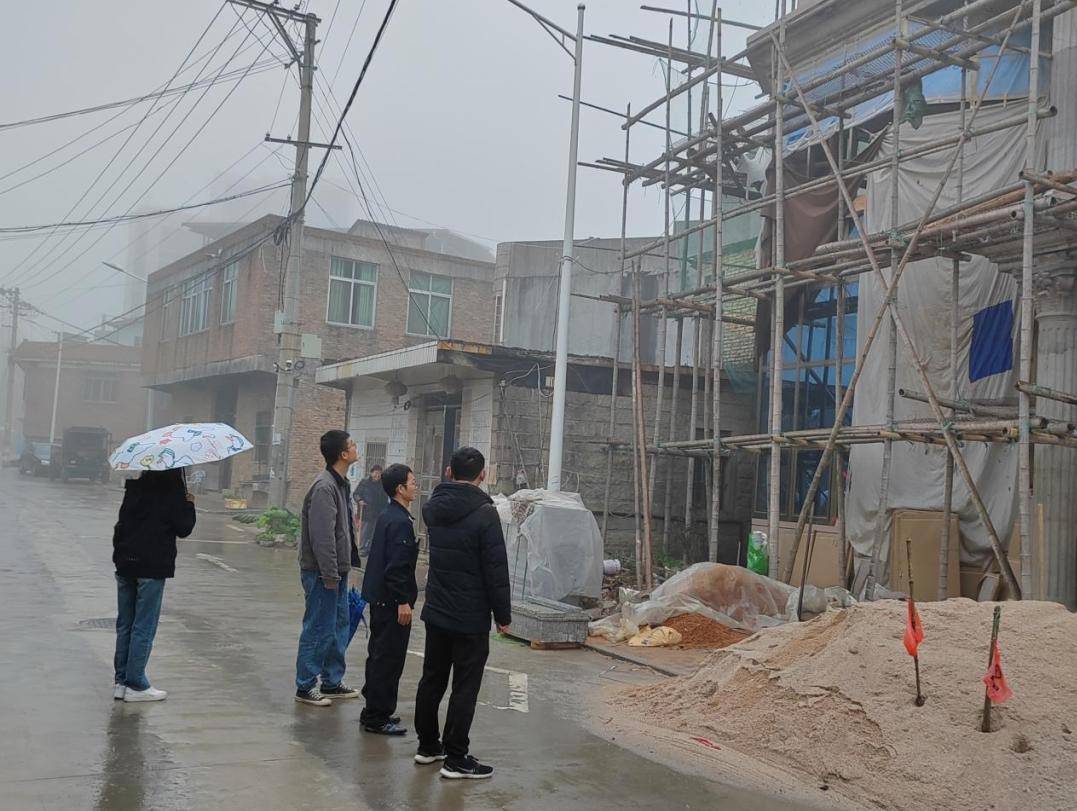 大坪乡共筑房屋安全"顶梁柱",守护团圆平安年_检查_工作_防范