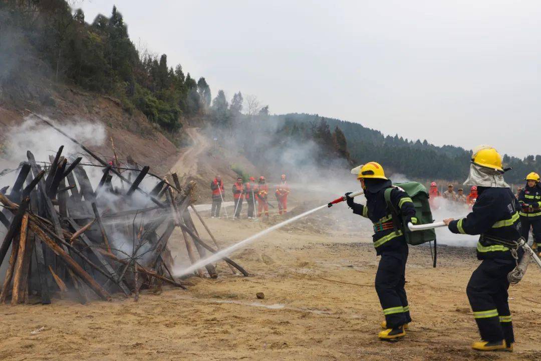 盐亭人,森林防火非儿戏 ——盐亭县开展2024年森林火灾扑救县乡联合