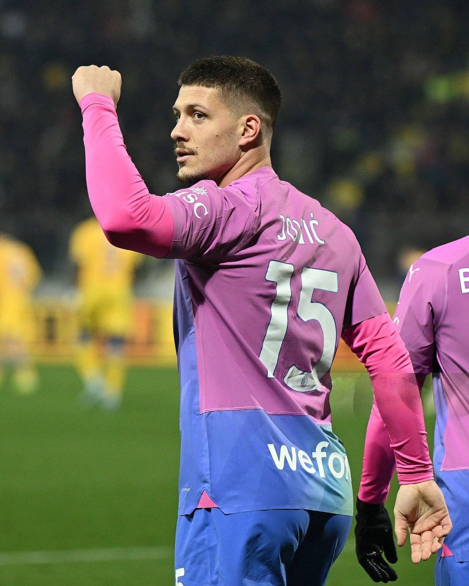 回春丨约维奇6300万欧加盟皇马身价一路跌至500万,近7场意甲5球_欧元