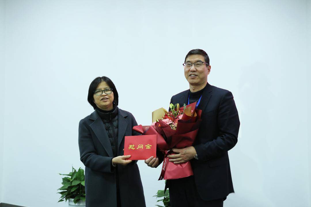 王玉英表示,吴江将始终坚持把优化人才发展环境作为集聚人才的关键