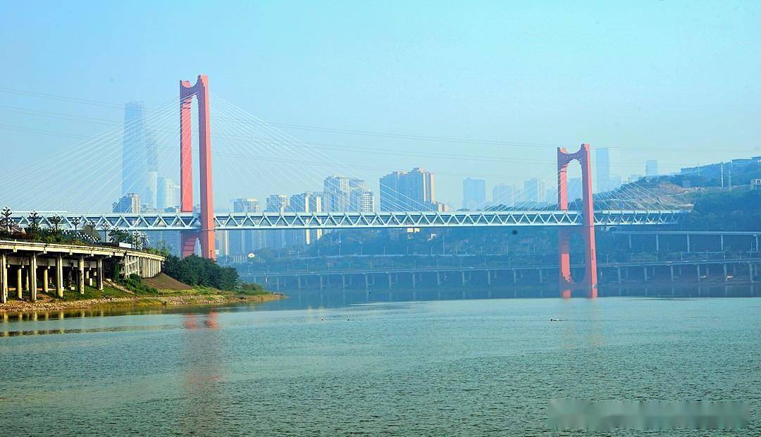 《重庆游》坐游轮从磁器口到洪崖洞,观嘉陵江两岸风光_轮渡_李子坝