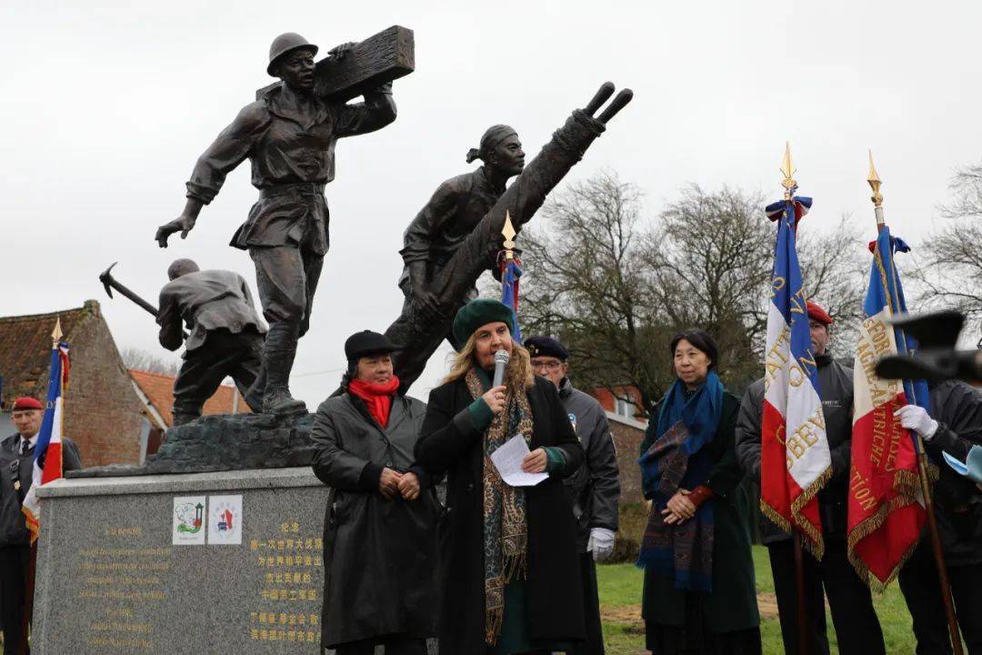 法国诺莱特华工墓园有了华工群像雕塑_丁伟星_一战_中国驻法使馆