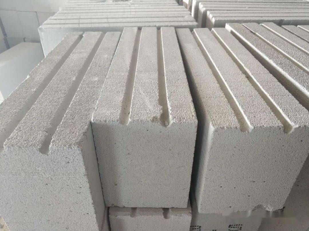 干货| 高精砌体优势多多!现场如何施工?_进行_mm_砌筑