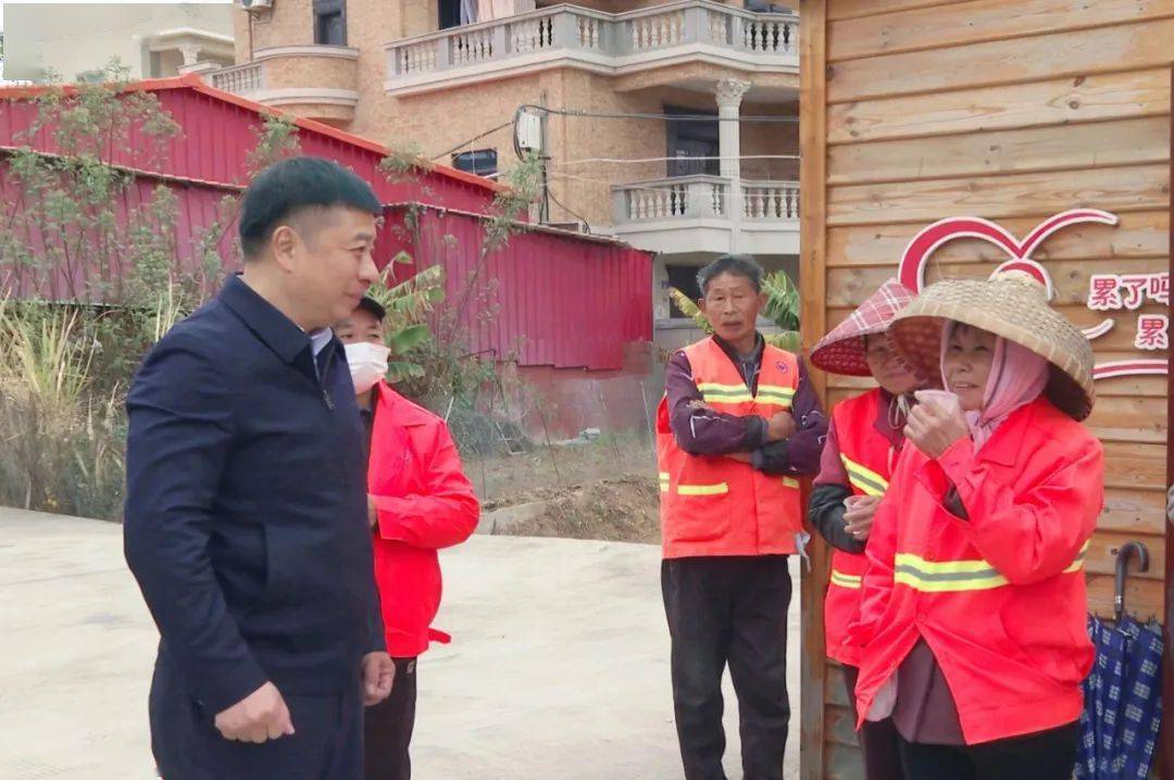 送祝福 鼓干劲 台商区领导节前慰问坚守一线职工