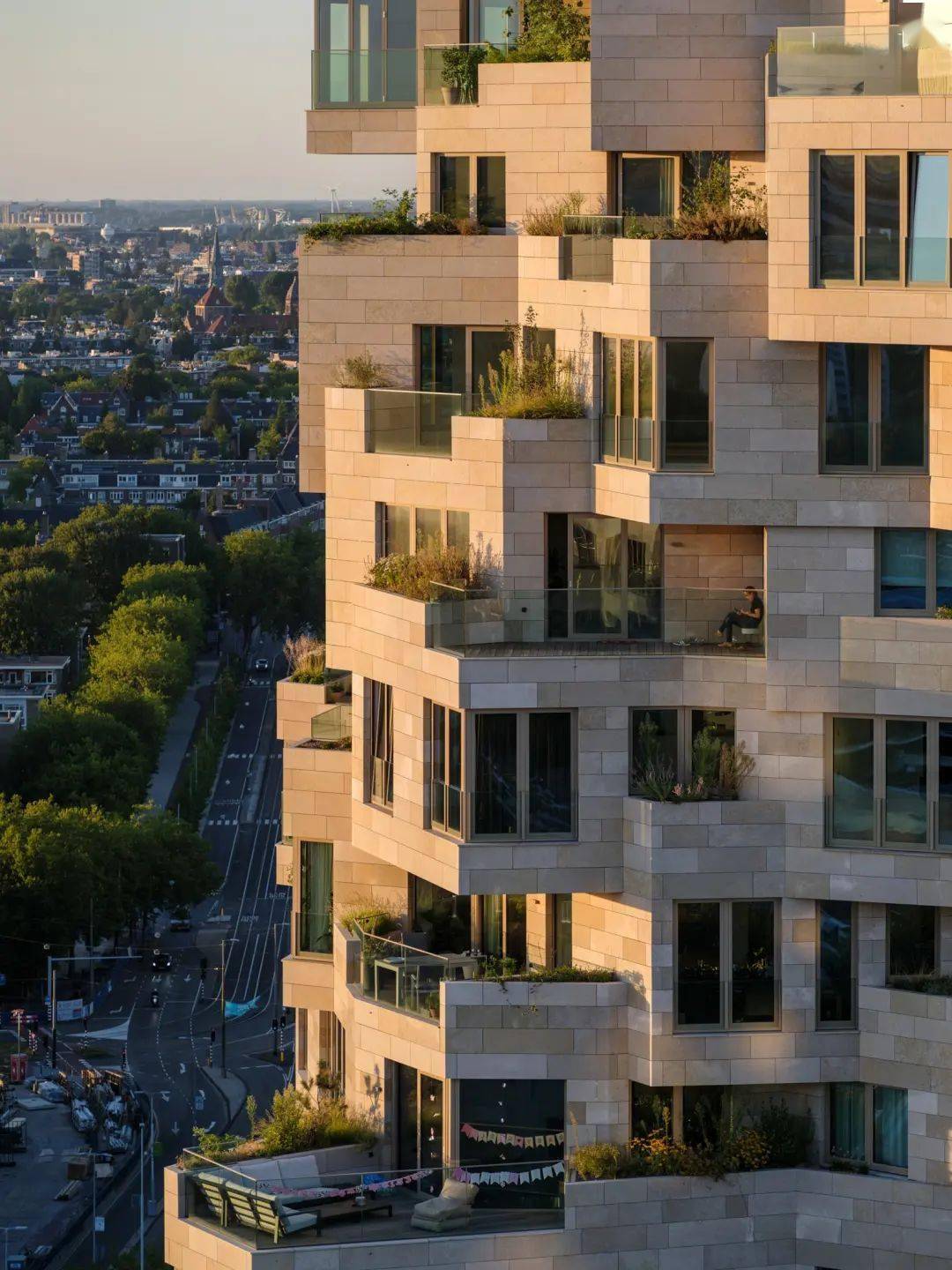 光怪陆离的阿姆斯特丹山谷森林建筑-valley / mvrdv_石材_公寓_植物