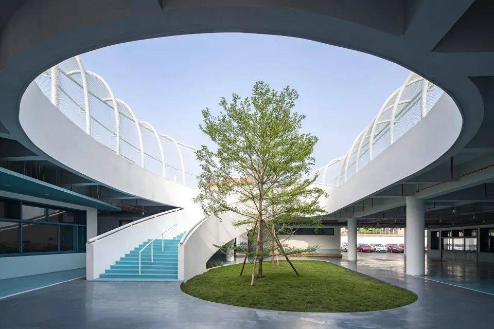 连廊到底是"实用主义"还是"形式主义"?_空间_校园_建筑