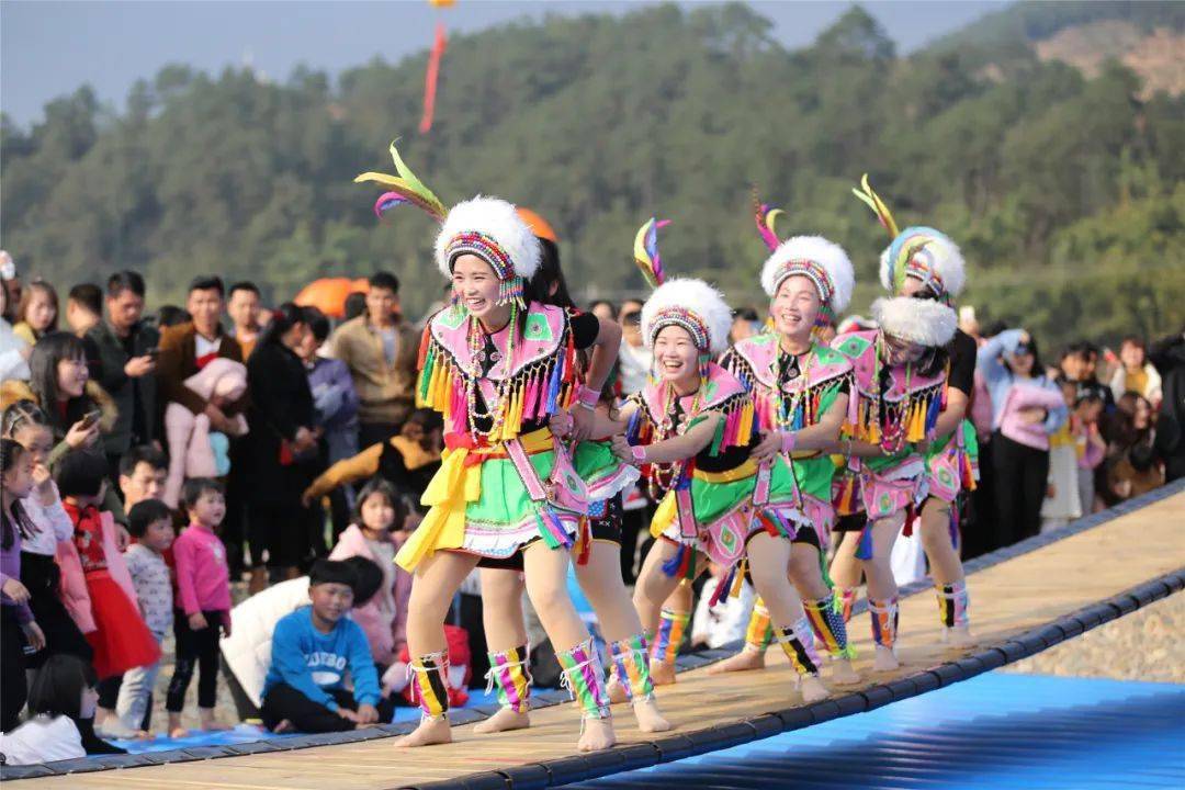 华安秋千谷,大朋友和小朋友的欢乐充电站!_招坑村_成人礼_项目