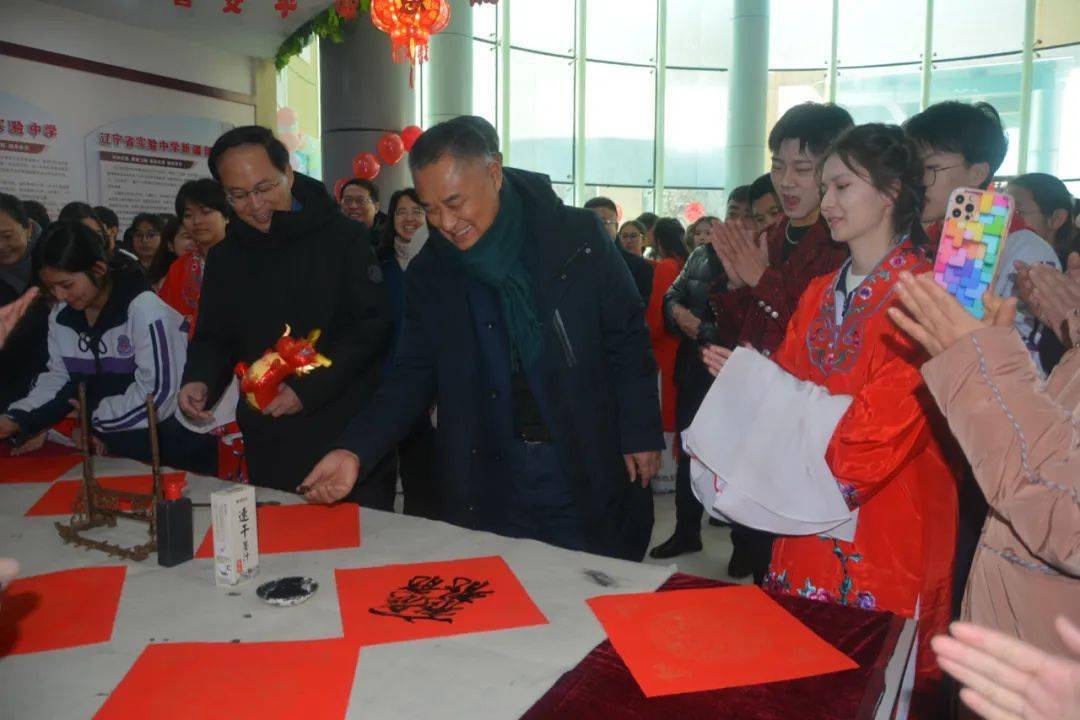 省教育厅领导看望慰问省实验中学新疆部师生_陈宝