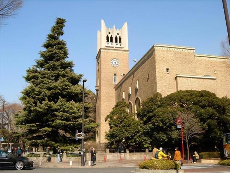 早稻田大学目前在日本,单独给中国学生开设的考试补习学校正在增加.