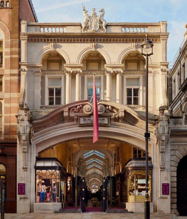 英国百年地标伯灵顿