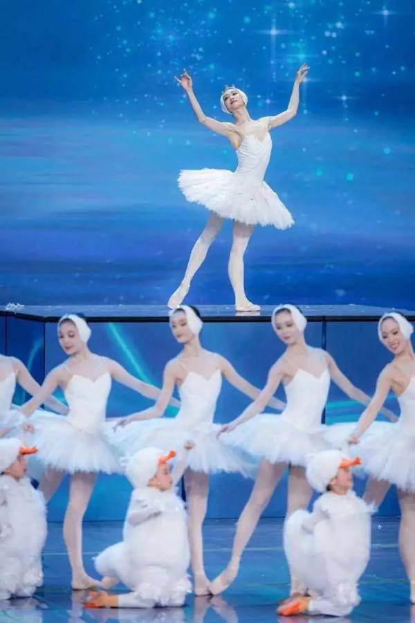 舞蹈 600_900 竖版 竖屏