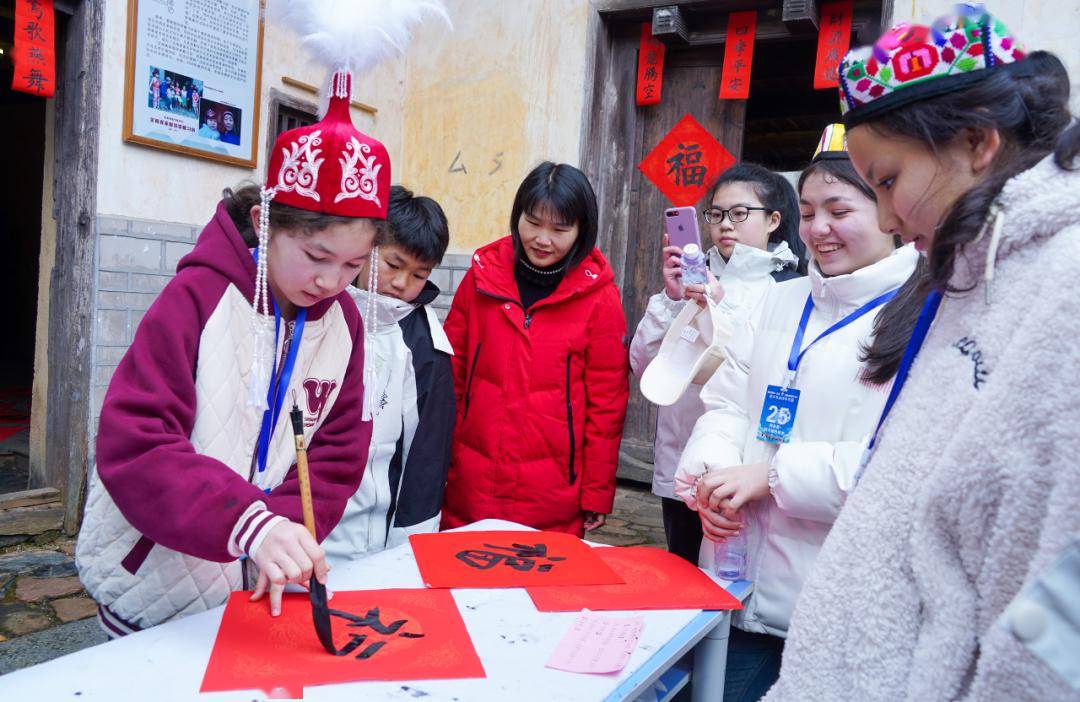 新疆克州少年朋友在定南过年,热闹非凡_客家_明远_美食