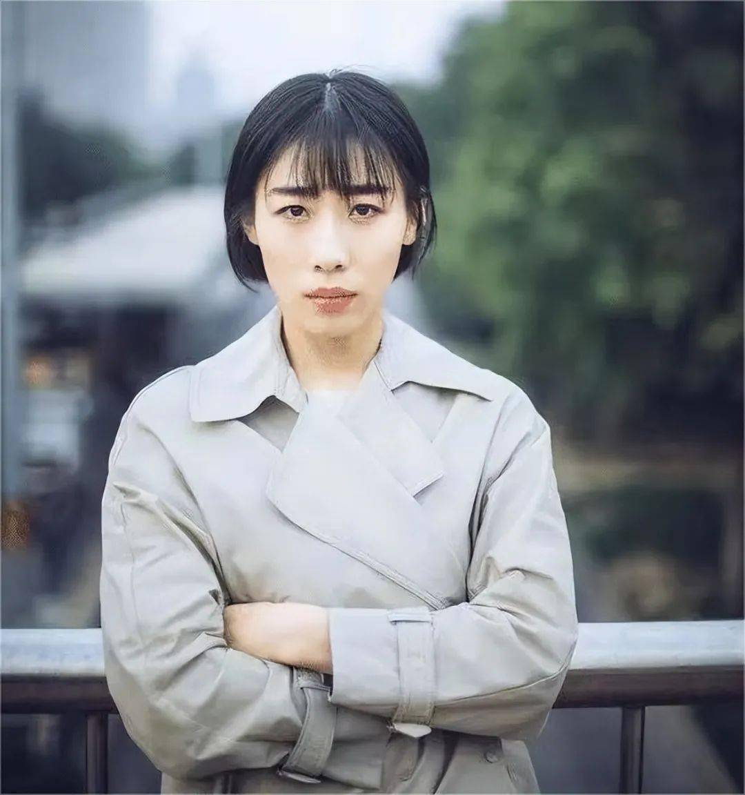 被誉为"驴脸影后",婚内出轨,样貌平平的任素汐凭什么能在春晚独唱?