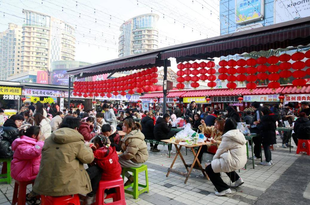 【网络中国节·春节】过大年,集市行乐!