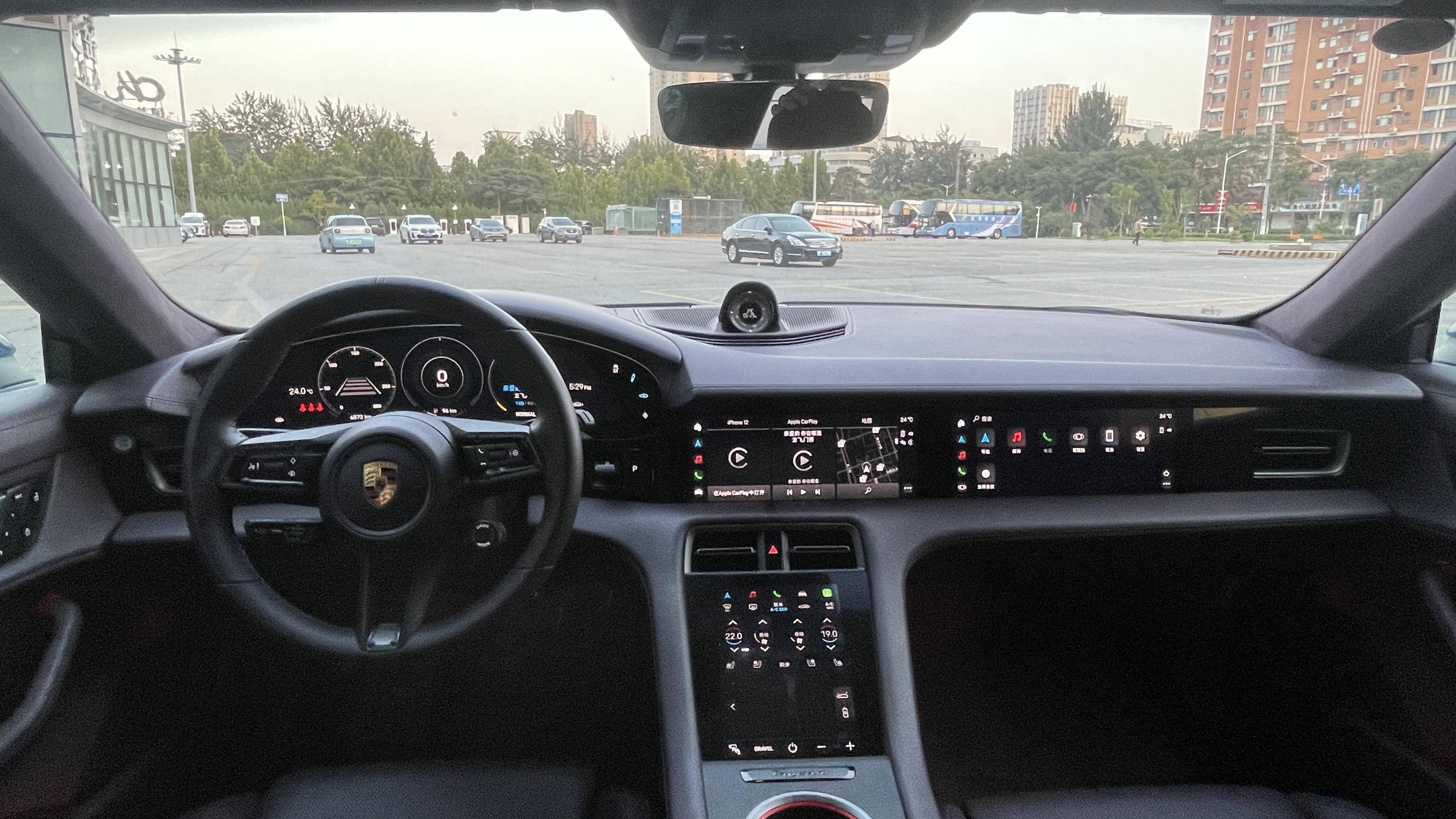 保时捷新旧taycan对比_搜狐汽车_搜狐网