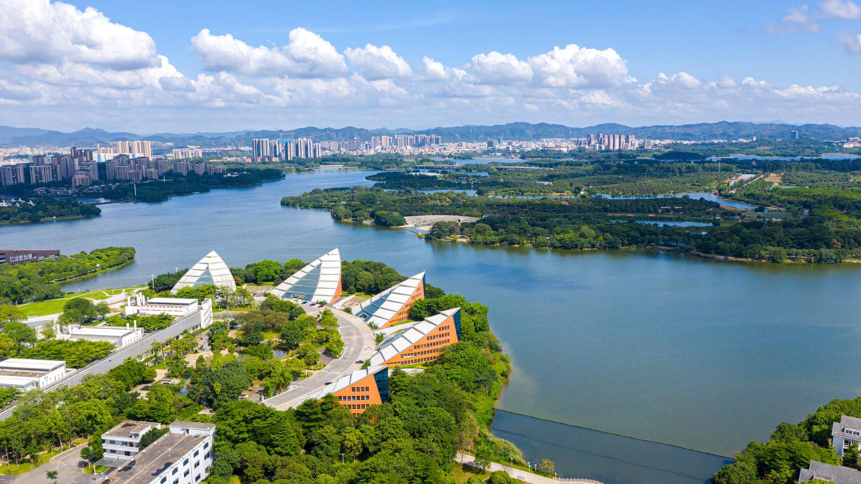 松山湖标志性建筑图片