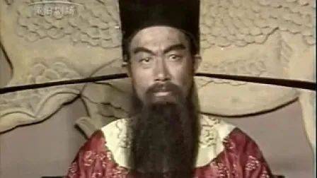 1983年,电视剧《包公》开播,剧中的青天大老爷就是由白志迪饰演,给人