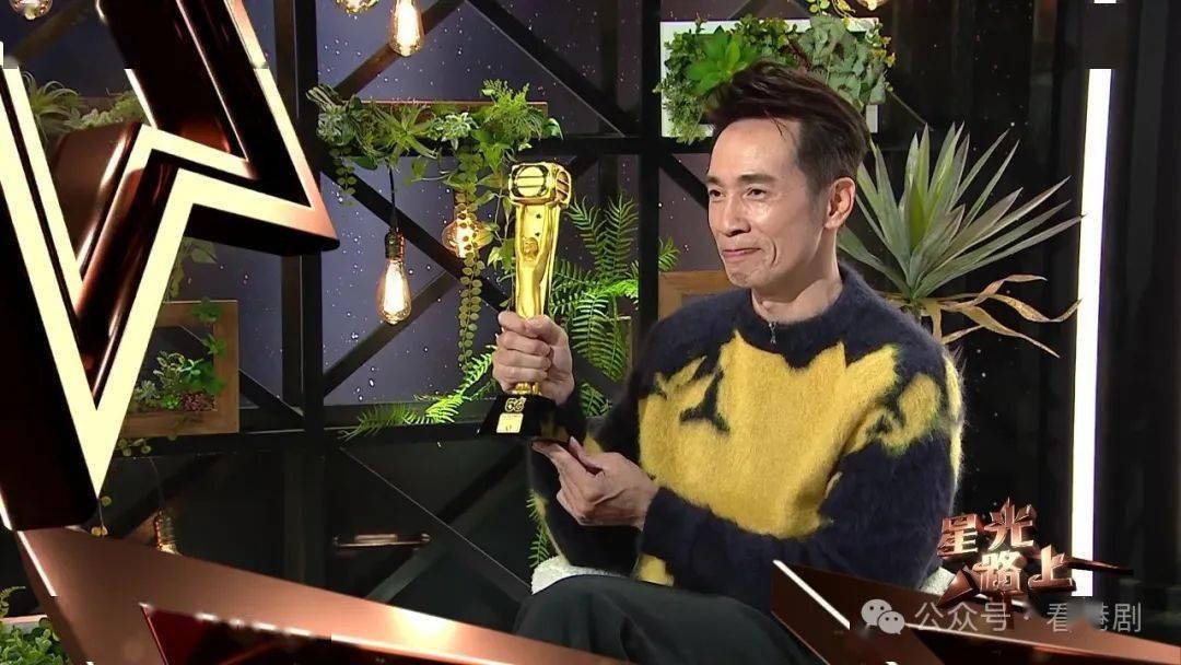 陈豪亲揭拍剧瘀事,自觉亏欠老婆陈茵媺!_发展_声线