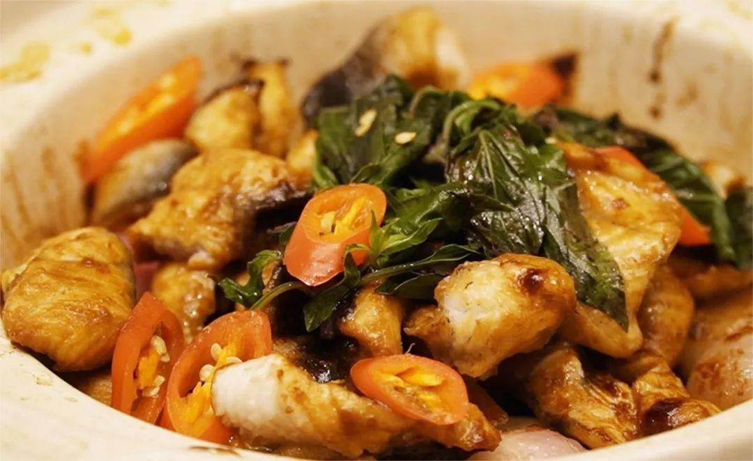 一锅啫啫白鳝煲,用声音唤醒新春味蕾 
