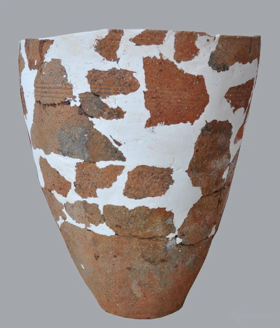 铜器初步认识综合历年的考古工作和专家意见,对磨盘山遗址有了以下