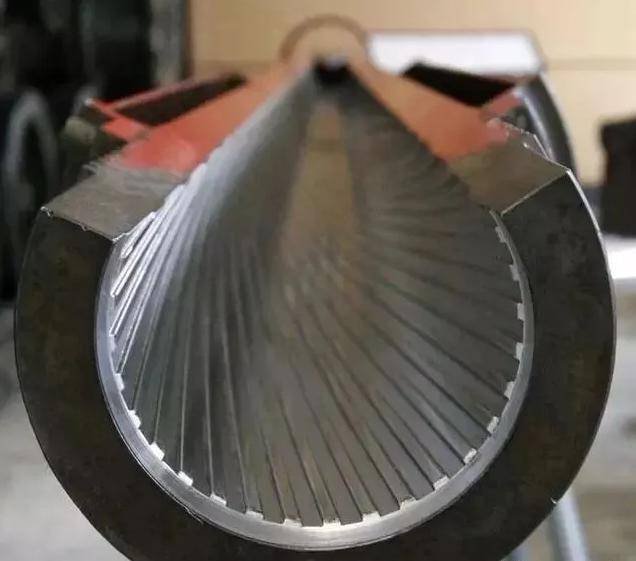 枪管为什么不能铸造,非要用铁棒钻出来?_制造_冷锻_枪械