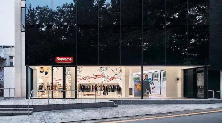 supreme,timberland要被出售?vf真的要撑不起下去了..