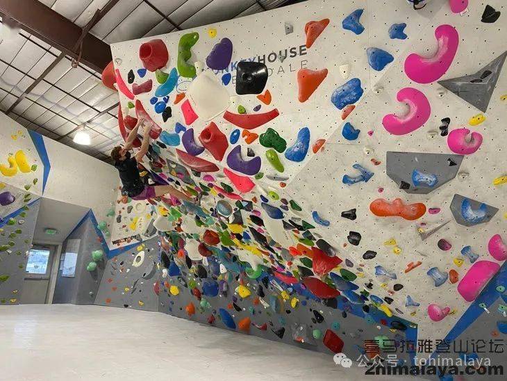 上图,科罗拉多州carbondale地区的monkey house抱石/攀石攀岩健身房