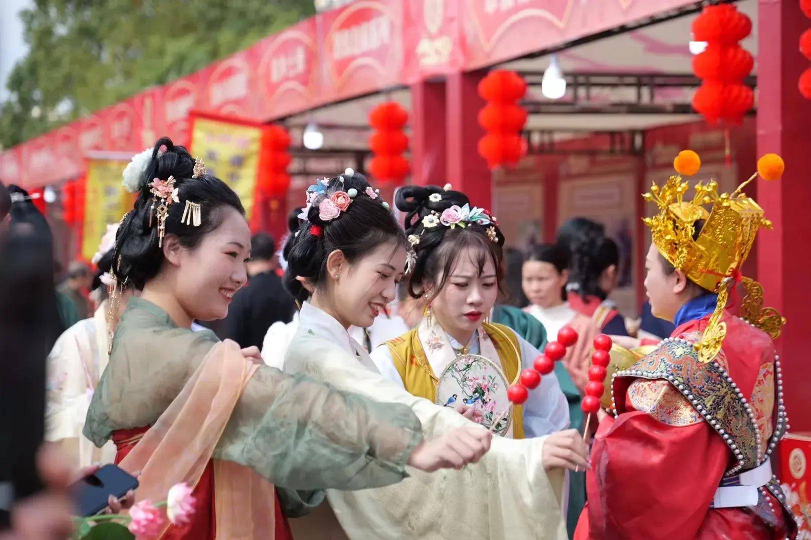 "宁都非遗文化旅游周"——翠微广场非遗集市_灯会