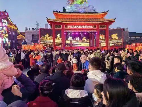 6|数据】银川文化城凤凰幻城春节"火出圈" 单日