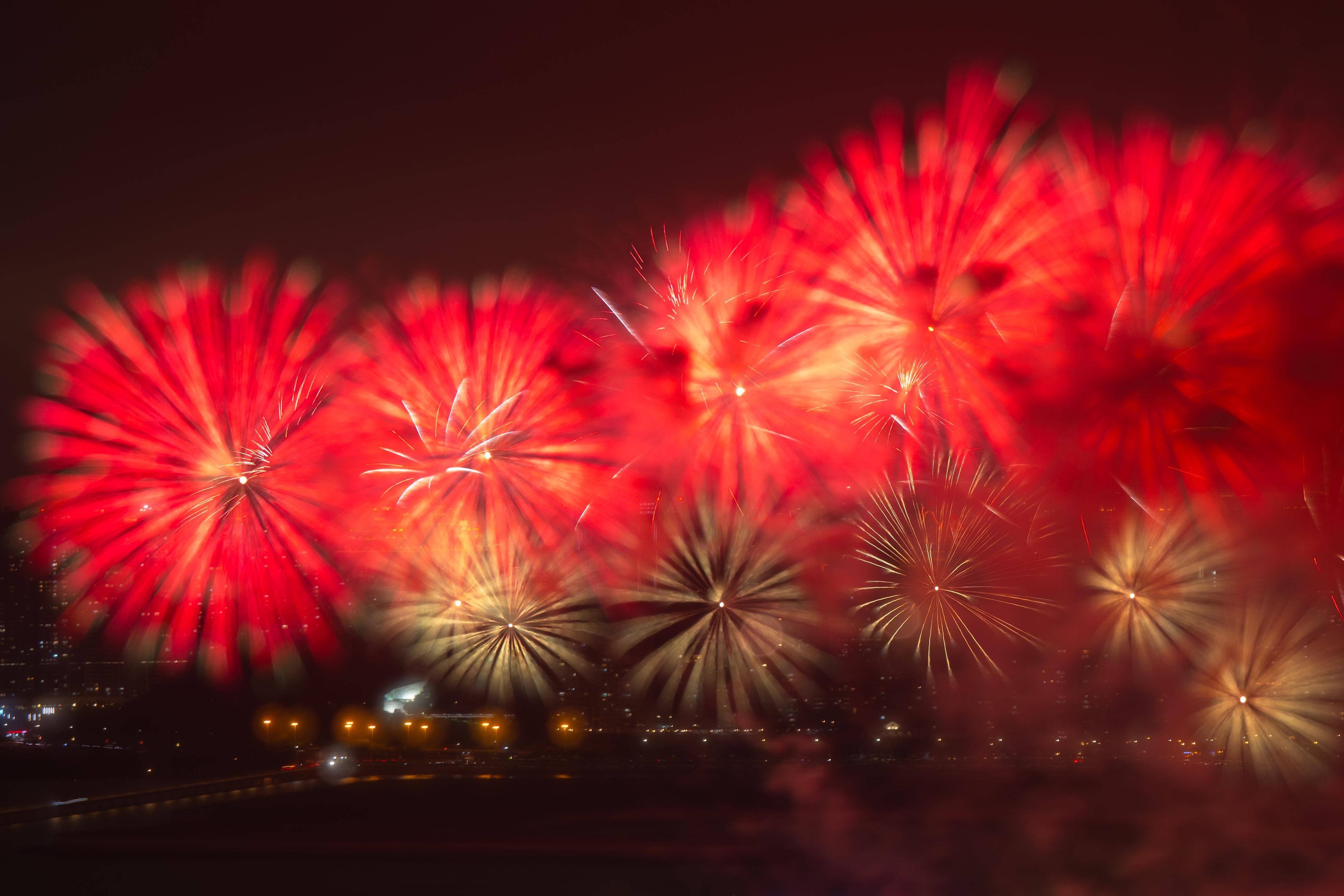 春节烟花夜景图片