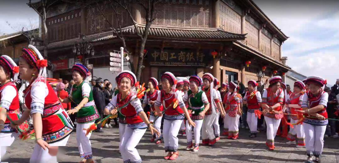 大理古城民族舞快闪,震撼来袭!