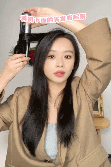 罗拉无线直发梳这个直发梳带给我的最大惊喜就是,梳子梳过头发