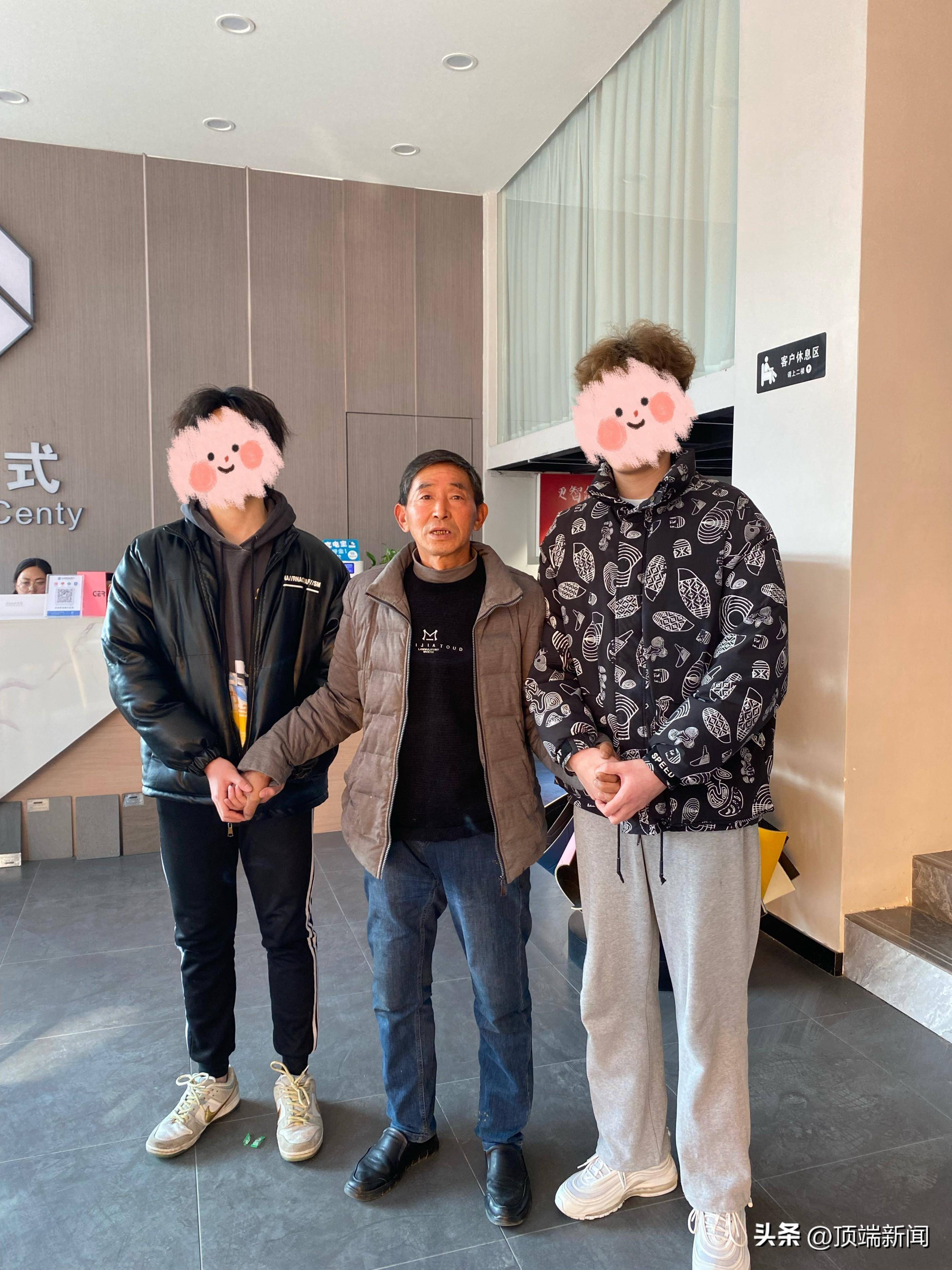 南阳60岁老人连救两名男子后续:落水者赶来当面道谢_顶端_朋友_程国利