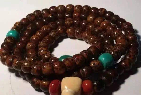 星月菩提造假也有等级之分?_阴皮_冰花_染色