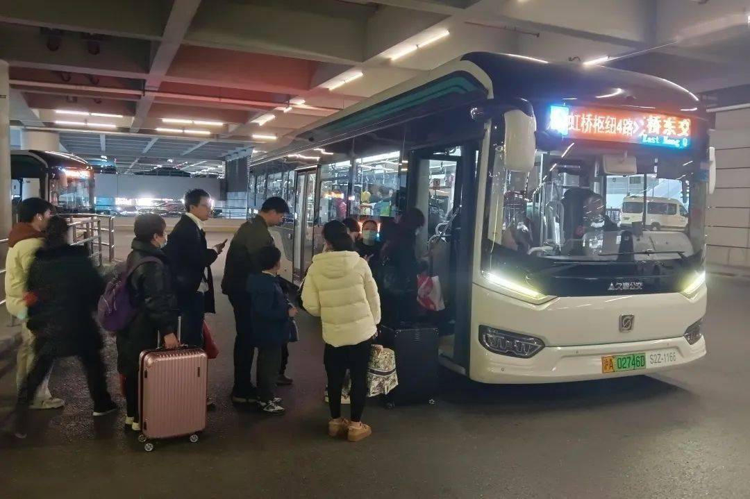 龙年新春久事公交全力护航乘客平安出行_服务_处置_应急