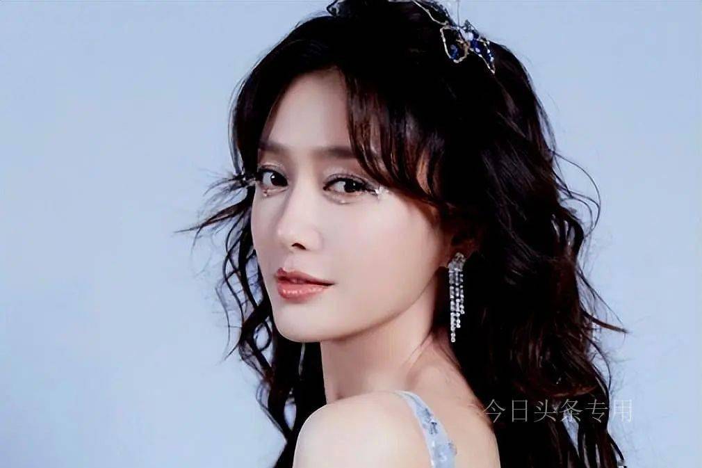 秦岚_演艺_爱情