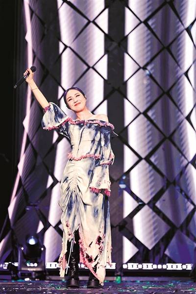 龙年到 演艺圈开工喽_演唱会_张学友_北京