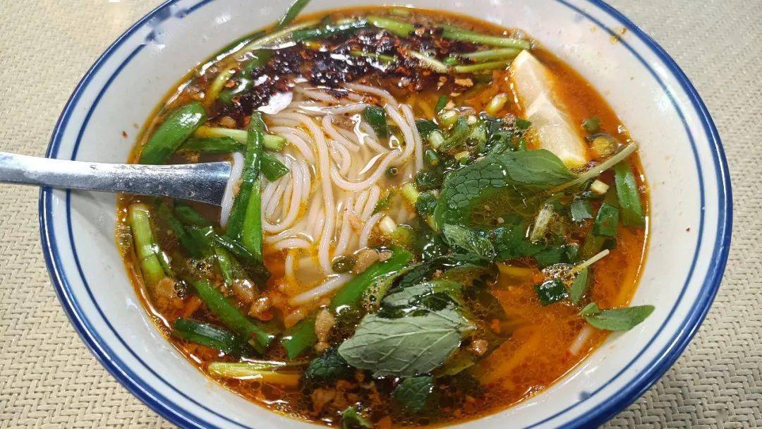 探店石家庄——充满异域风情味道的米线店_风味_香茅_利益