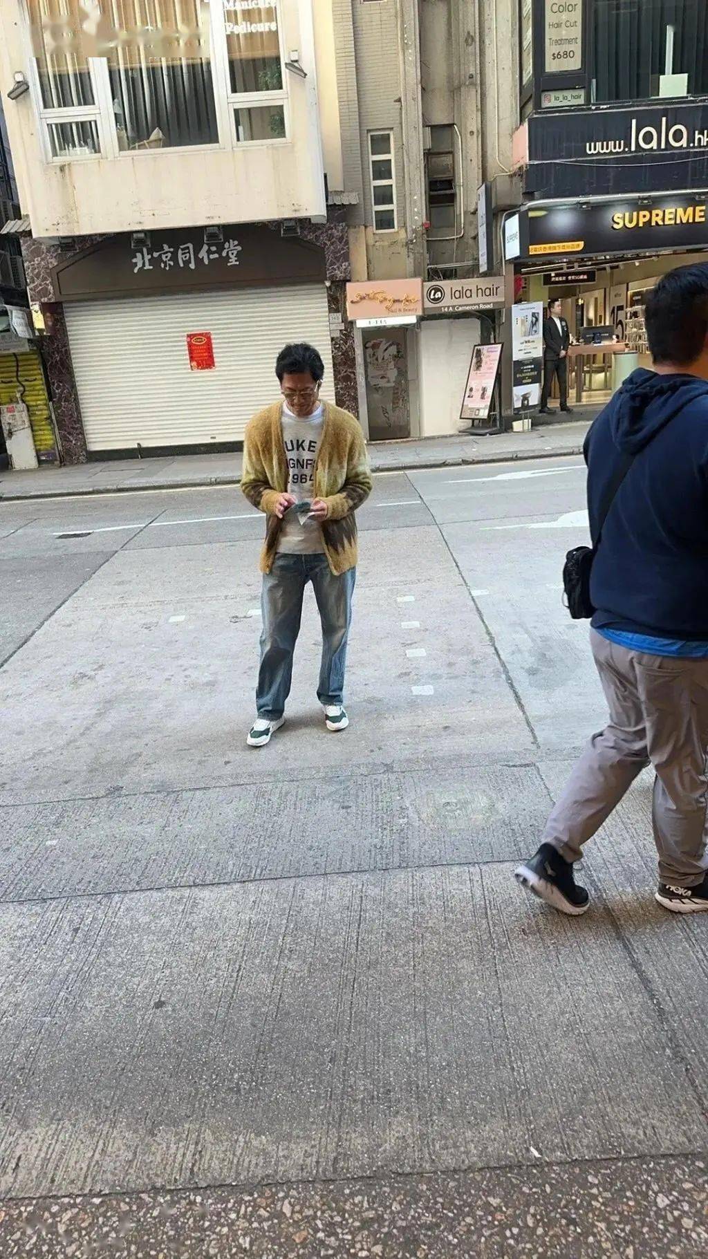 tvb知名离巢男星买外卖派发红包,金额虽少却意外获赞赏_黄德斌_工作