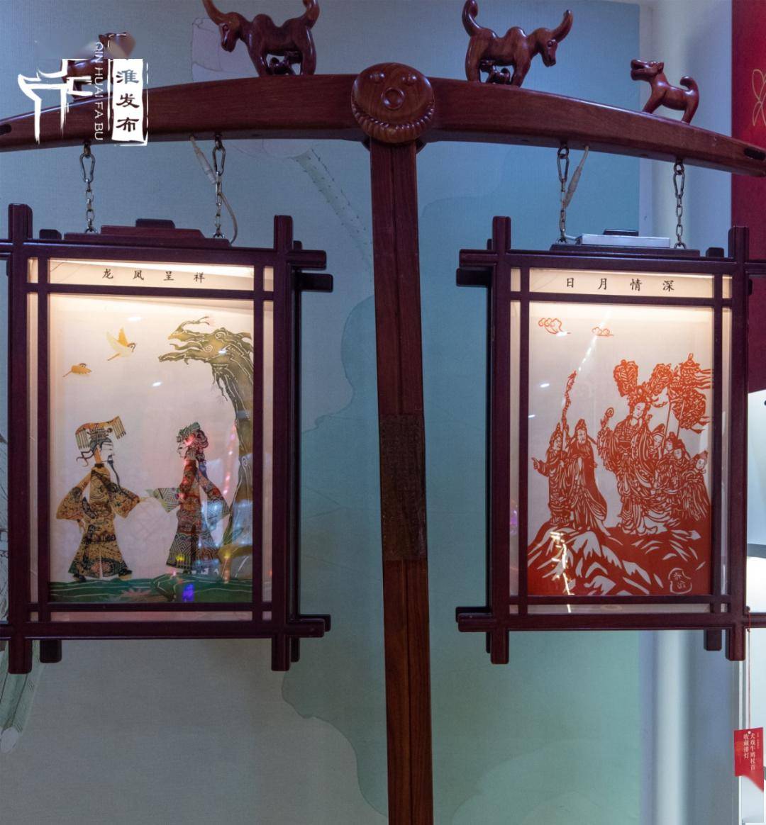 文化及青海各少数民族文化,起初是商铺为招揽顾客而制作的名号招牌