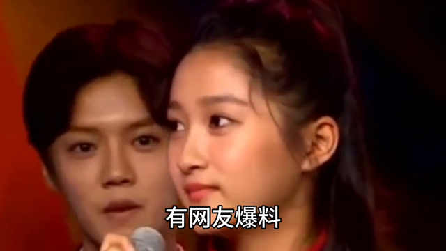 关晓彤鹿晗到底是分手还是如胶似漆?#娱乐圈_网友_工作_媒体
