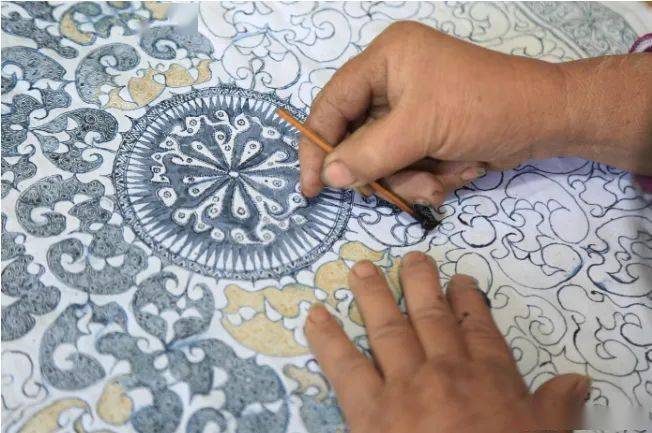 织金苗族蜡染:深沉悠远的沉静之美_织金县_图案_工艺品